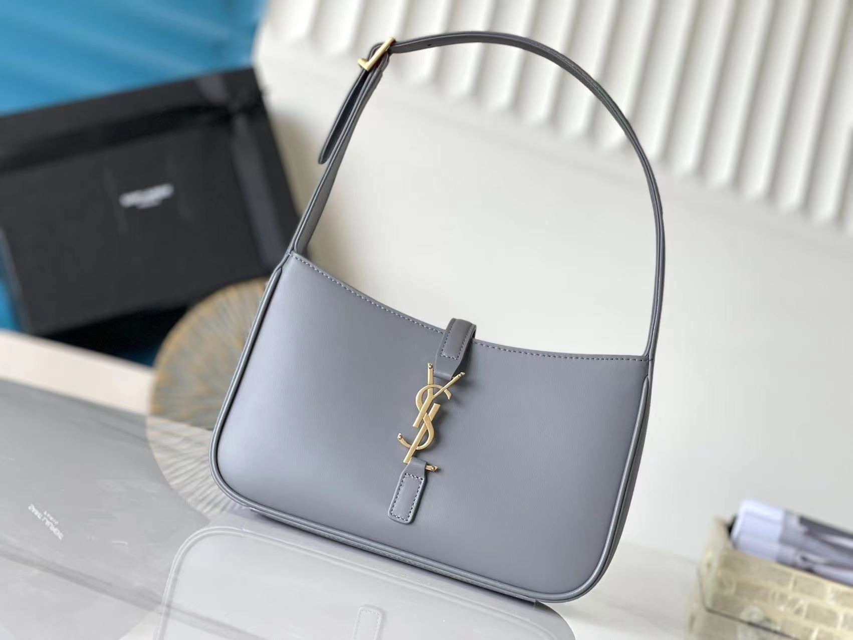 Purple Le 5 A 7 Women Bag