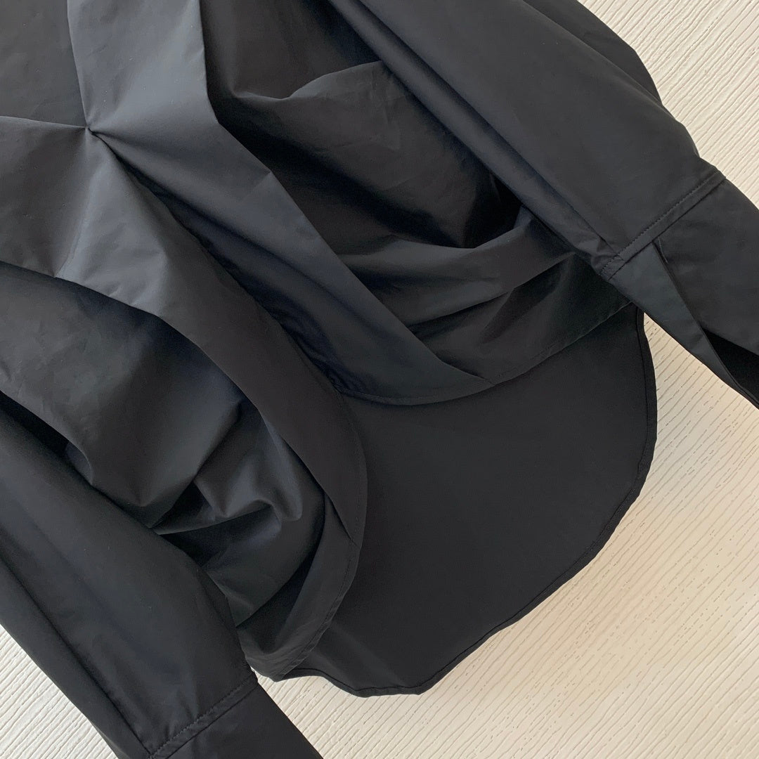 Black and White Women Set