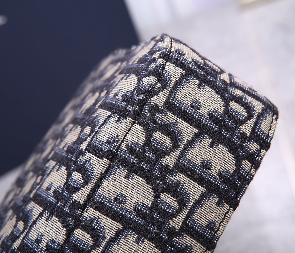 Oblique Jacquard Men Crossbody Bag