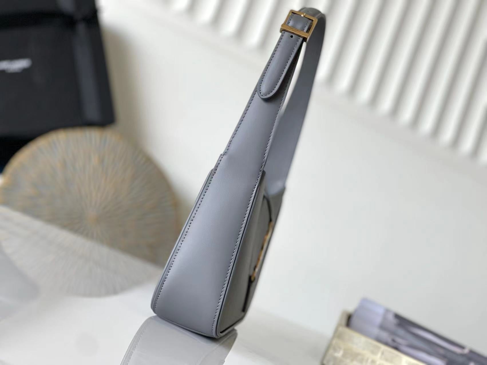 Purple Le 5 A 7 Women Bag