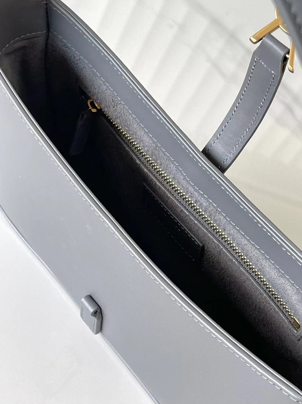 Purple Le 5 A 7 Women Bag