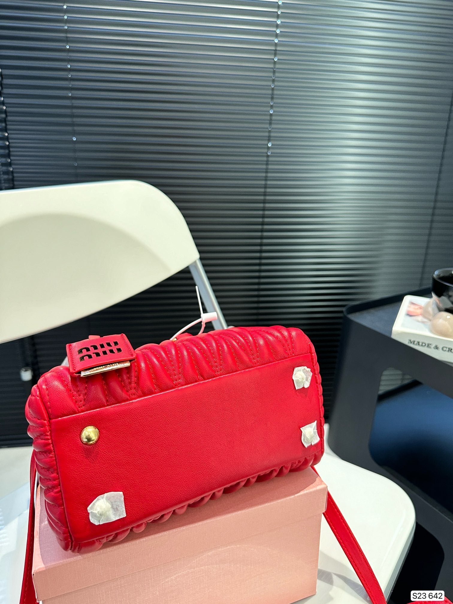 Matelassé Leather Tote Women Bag