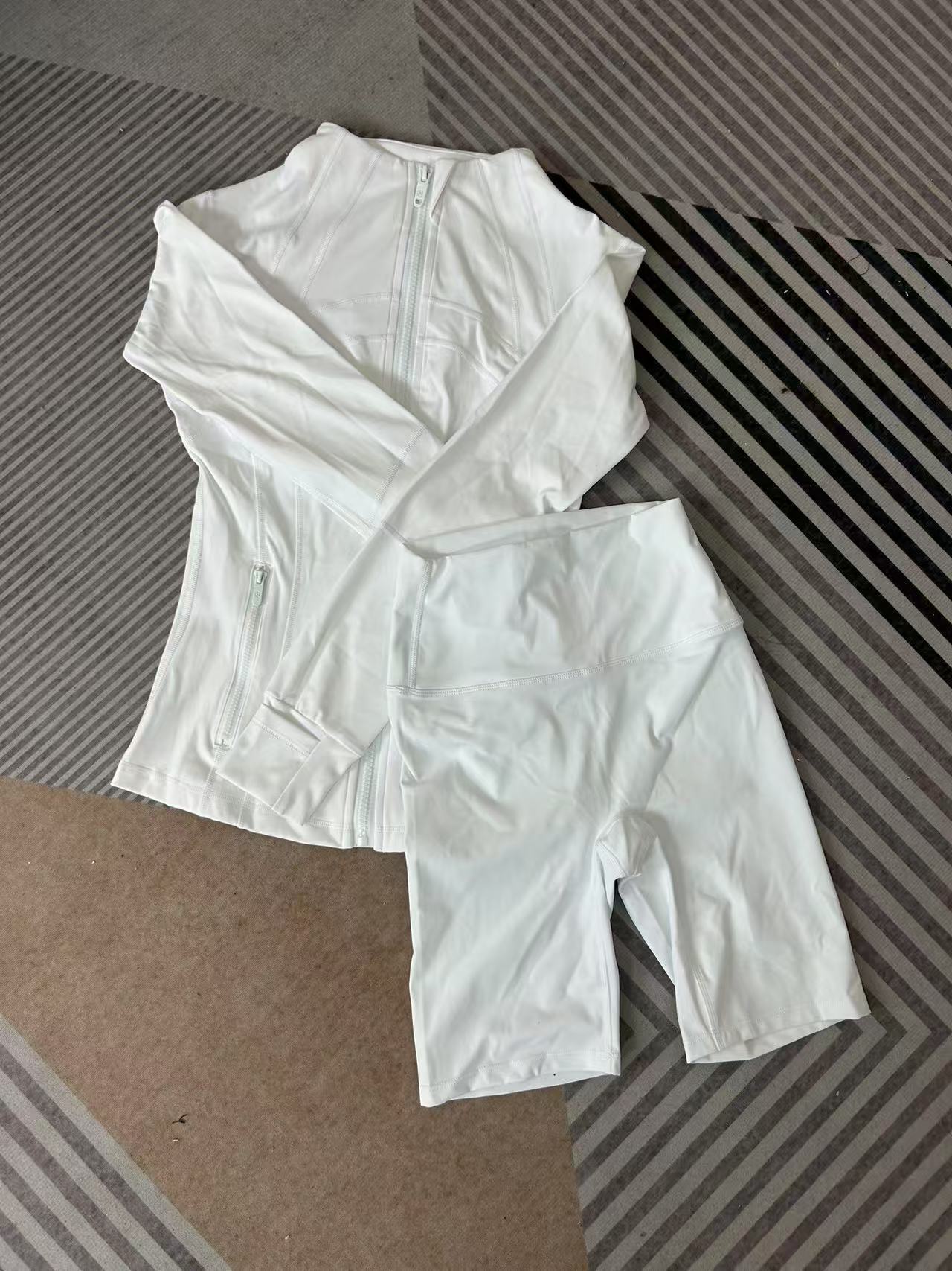 White Yoga Baker Women Set