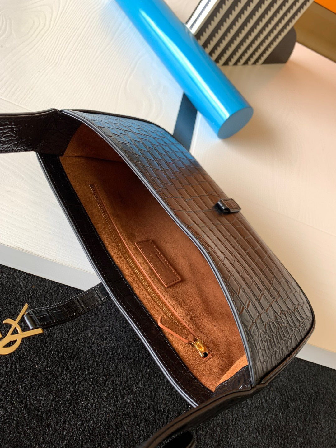 Black Le 5 A 7 Women Bag In Croc-embossed Leather