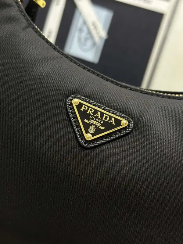 Black Re – Edition Nylon 2005 Women Bag