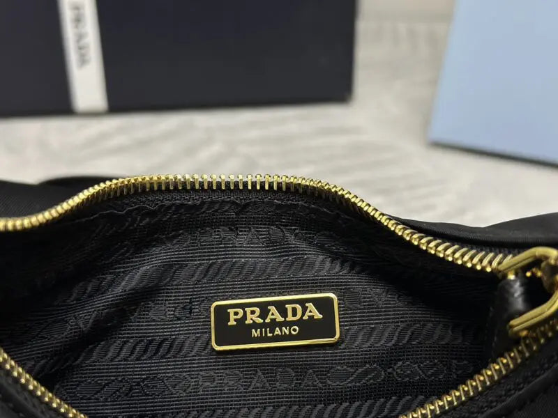 Black Re – Edition Nylon 2005 Women Bag